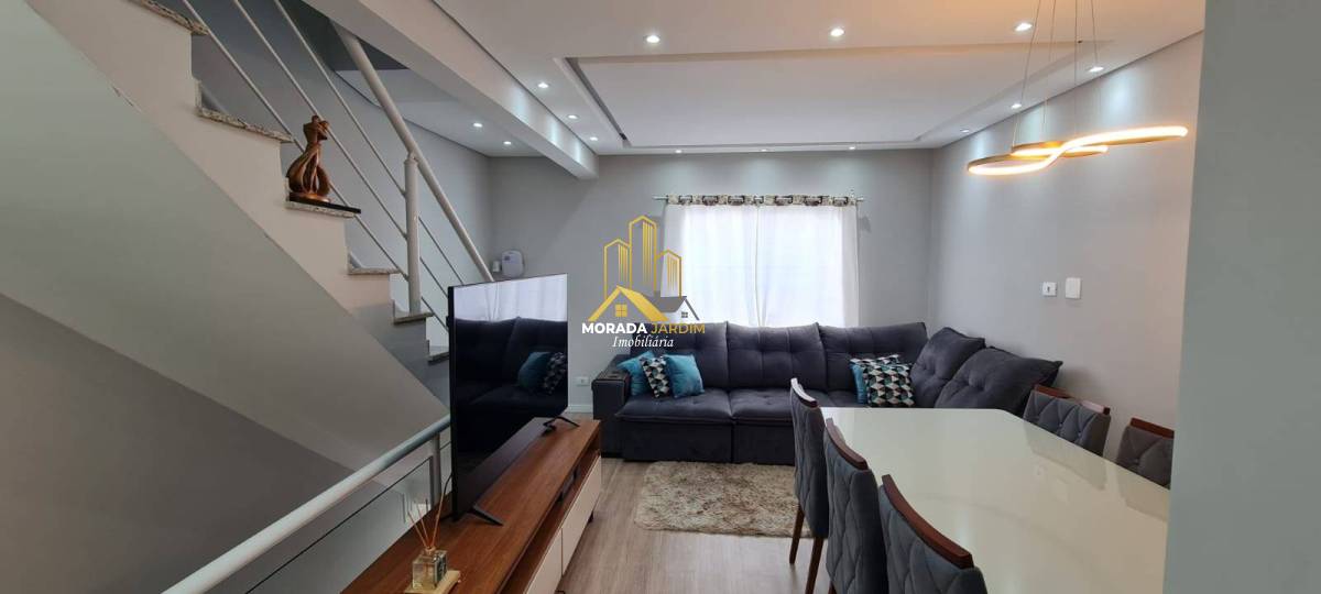 Sobrado à venda em Santo André, Parque Novo Oratório, com 2 quartos, 123m² - Morada Jardim Negócios Imobiliario