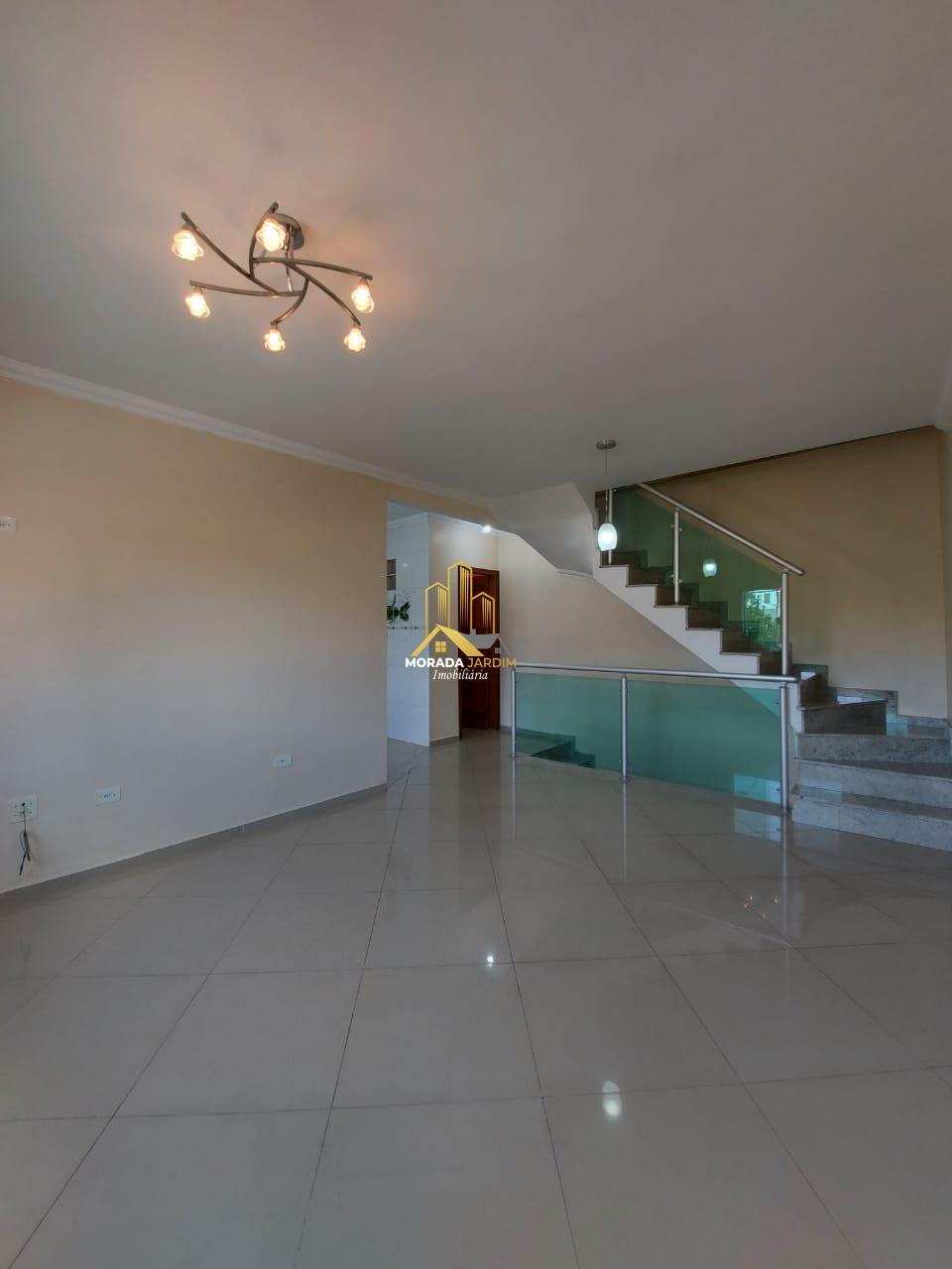 Sobrado à venda em Santo André, Jardim Ocara, com 2 quartos, 123m² - Morada Jardim Negócios Imobiliario